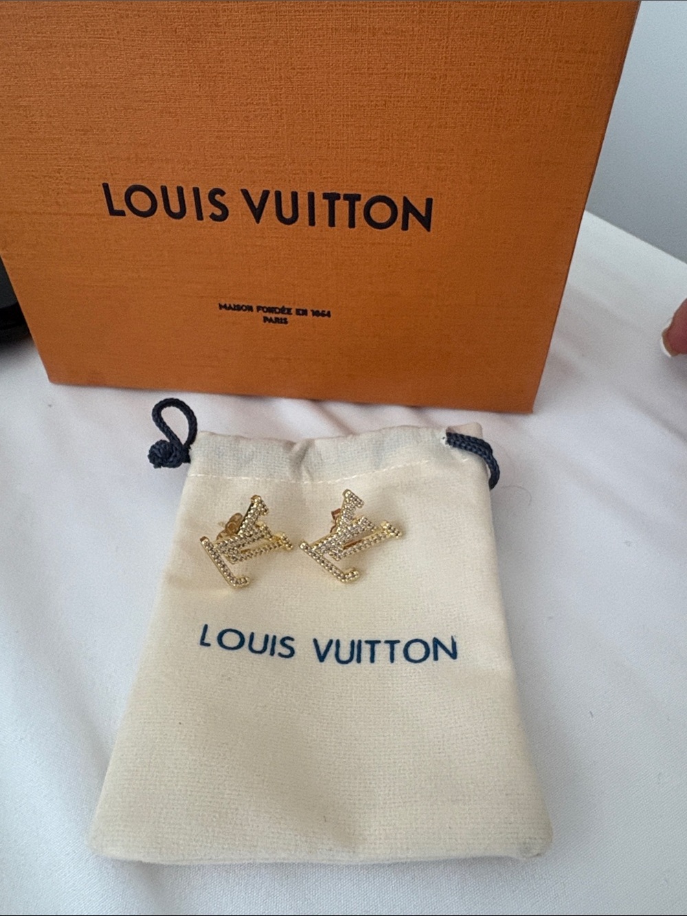 Gold stylish earrings
